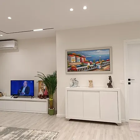 Fllad Deti Apartment *
